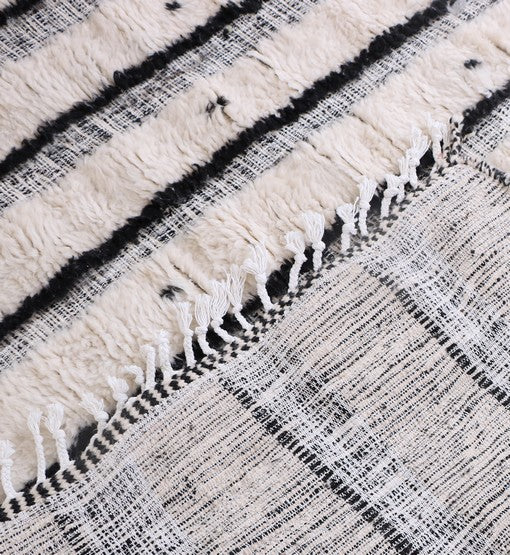 Beni Ouarain Moroccan Rug – 2,8x2m – R251