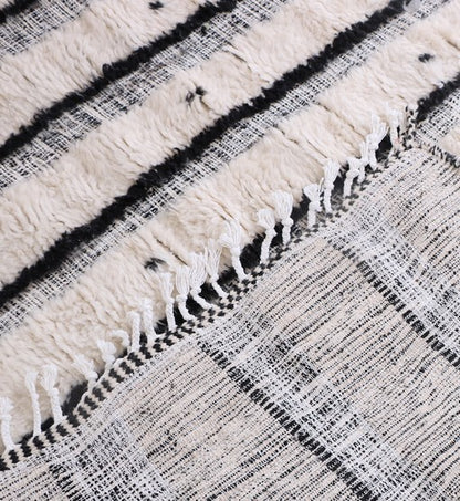 Beni Ouarain Moroccan Rug – 2,8x2m – R251